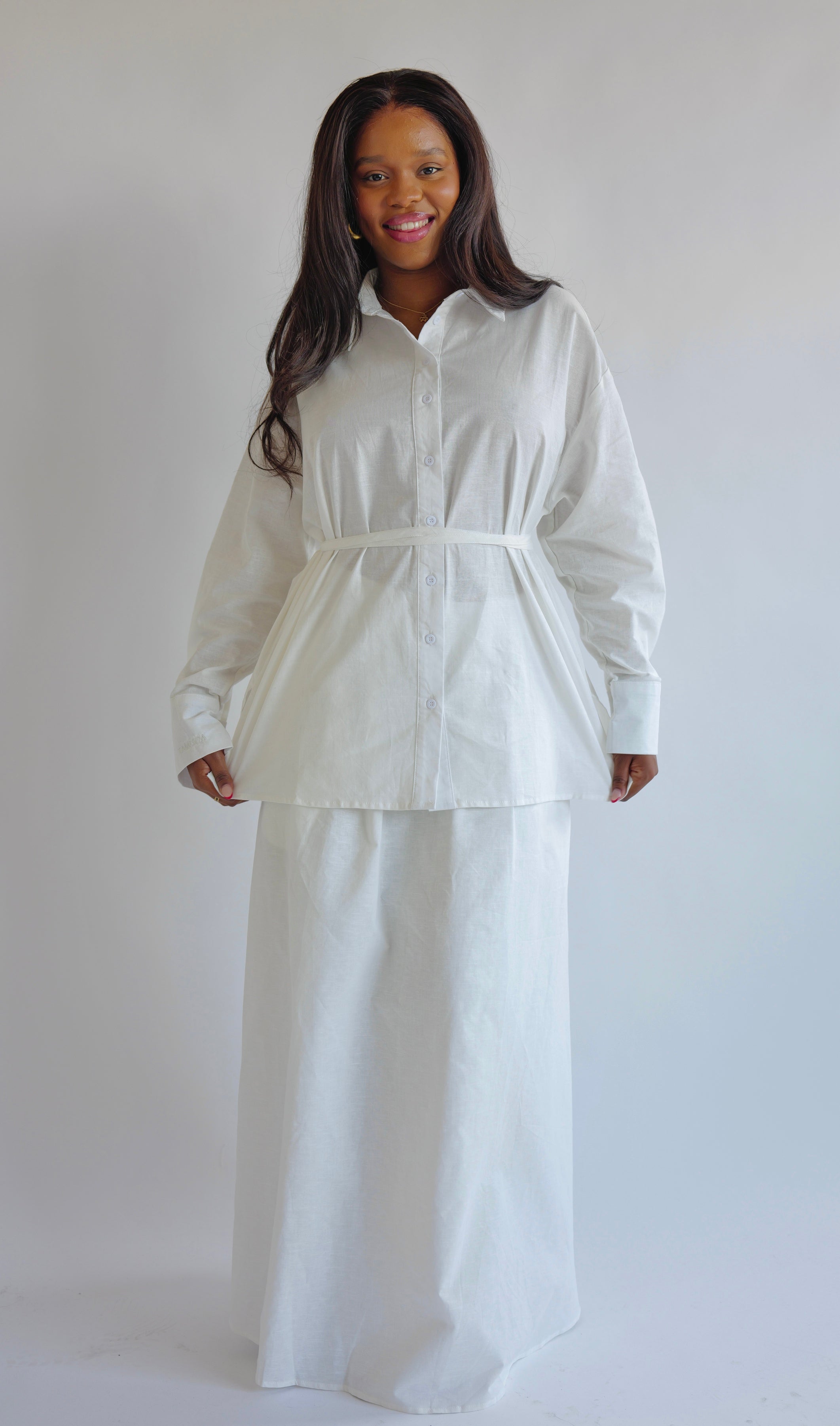 ZURI - Ensemble à jupe en lin Marine/Blanc